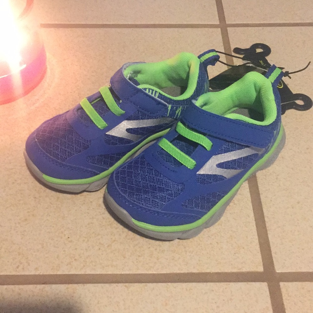 Athletic Works Toddler Boy Tennis Shoe Sz 8 NWT